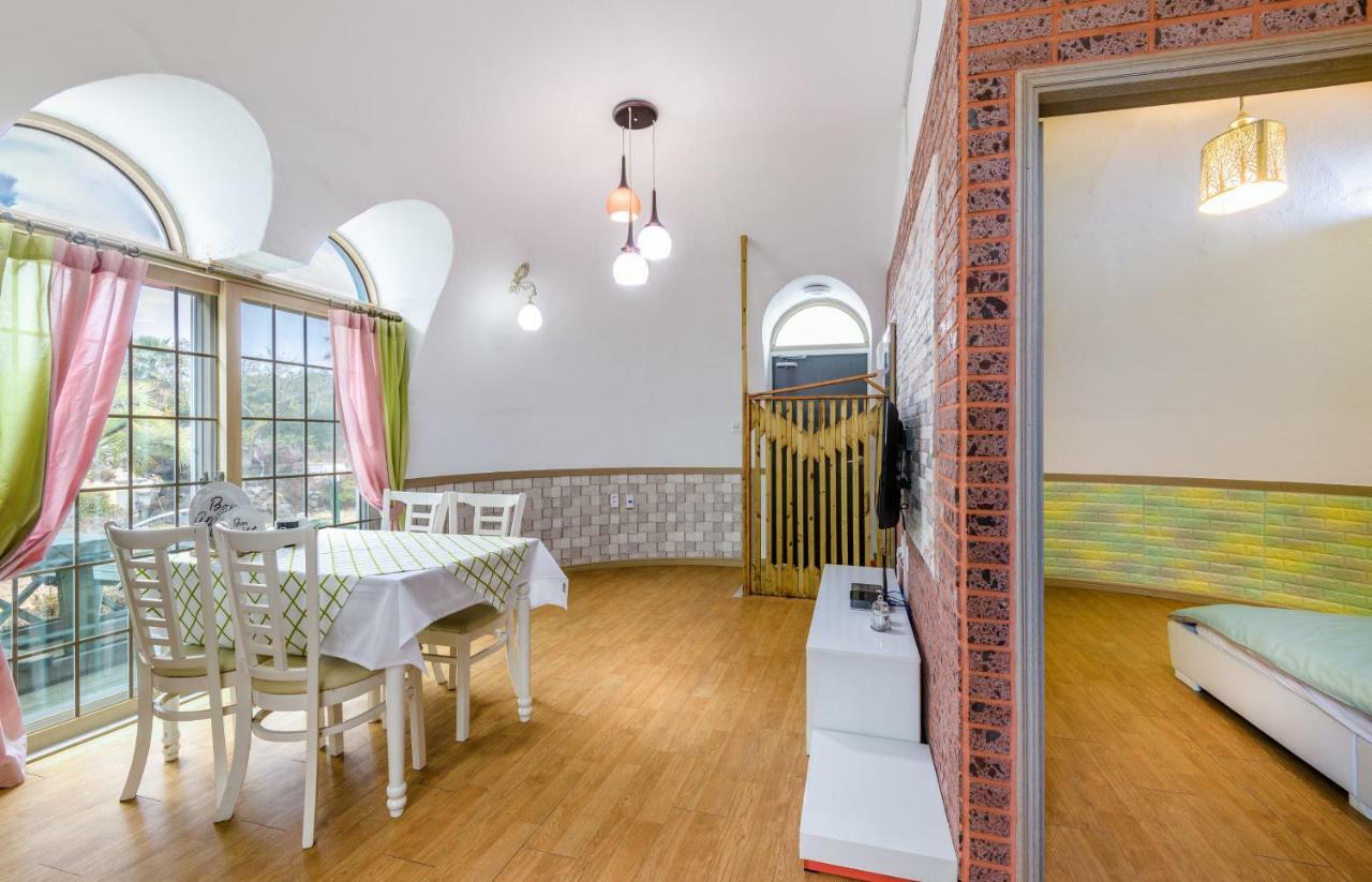 Domgrami Pension Seogwipo Extérieur photo