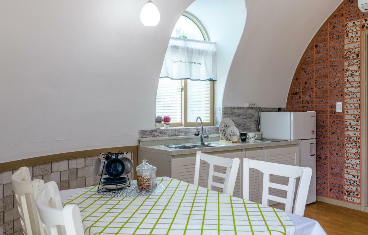 Domgrami Pension Seogwipo Extérieur photo